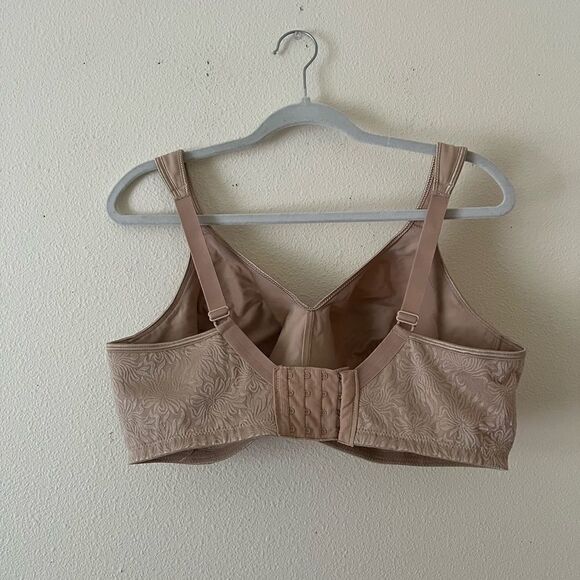 Playtex 18 Hour Seamless Smoothing Bra, Nude 44DD - Picture 5 of 7